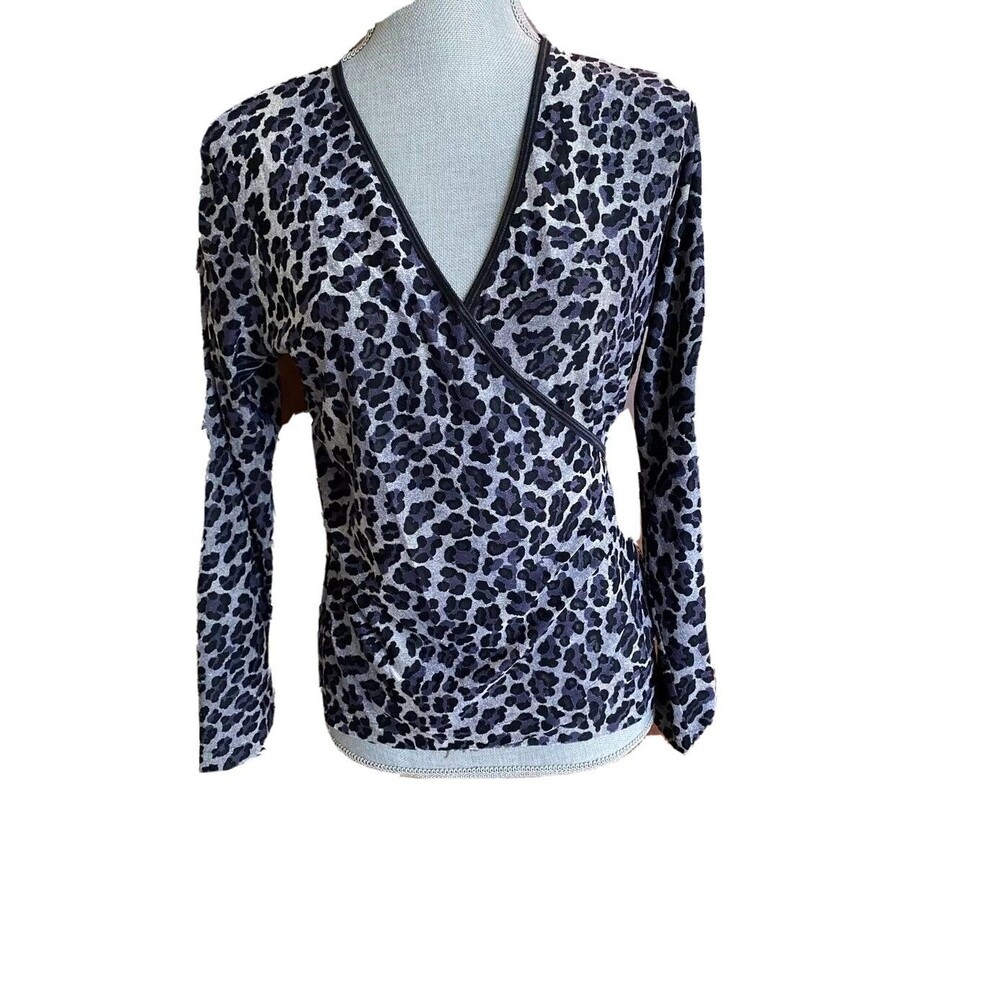 Karen Kane Leopard Print Wrap Top Size medium stretch made in USA